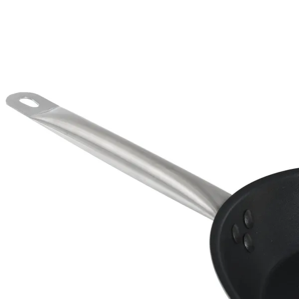 Сковорода Foodatlas D220/135, H50 с антипригарным покрытием - современная посуда и инвентарь для вашего ресторана или кафе