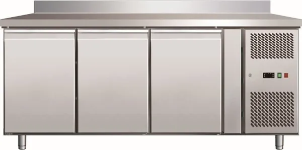 Стол холодильный VIATTO GN3200TN с бортом