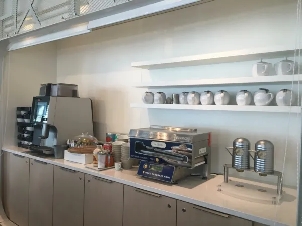 Автомат для выпечки оладьев Popcake PC10SRU - современное оборудование для фаст-фуда