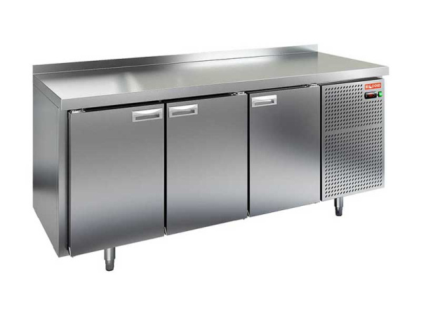 Стол холодильный HICOLD GN 111/TN с бортом